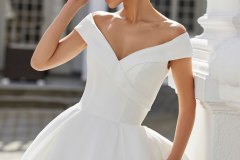 Farrah-Wedding-Dress-Pronovias-Willow-Grace-Bridal-Peterborough-Stamford-Lincolnshire-4